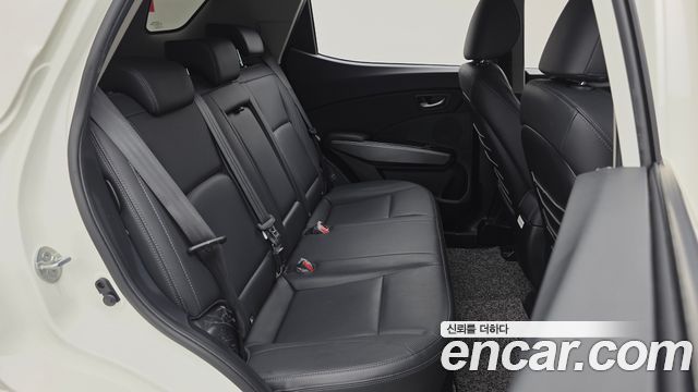 KG Mobility (SsangYong) Tivoli Air 1.5 A5 2WD 2023 — фото 12