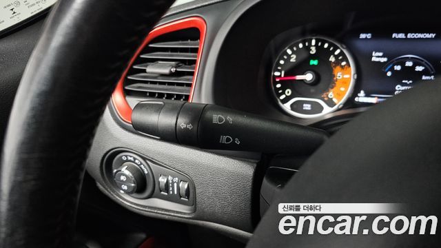 Jeep Renegade 2.0 Diesel Tailhawk AWD 2018 — фото 17