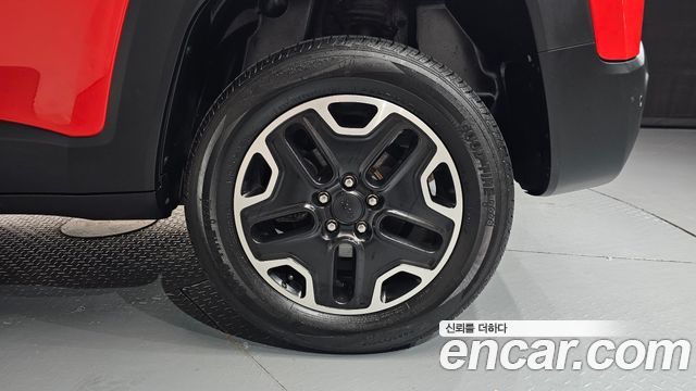 Jeep Renegade 2.0 Diesel Tailhawk AWD 2018 — фото 21