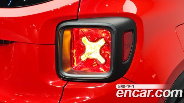 Jeep Renegade 2.0 Diesel Tailhawk AWD 2018 — фото 23