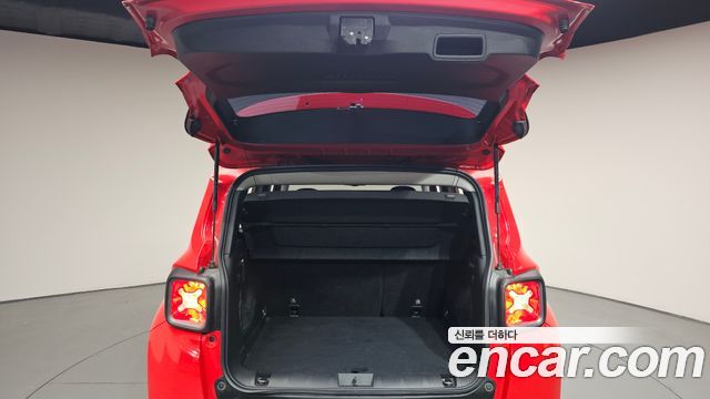 Jeep Renegade 2.0 Diesel Tailhawk AWD 2018 — фото 34