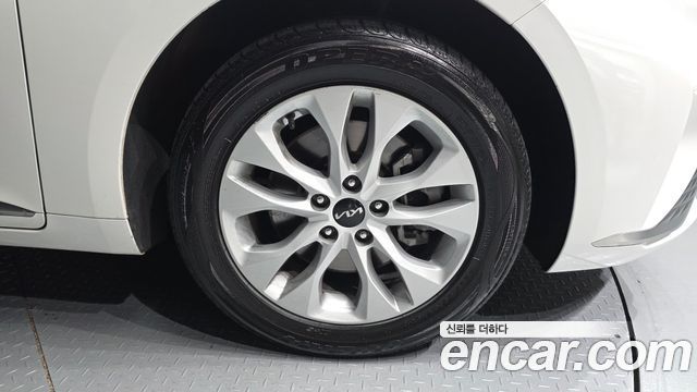 Kia K8 3.5 LPG 2WD Trendy(Taxi) 2024 — фото 21