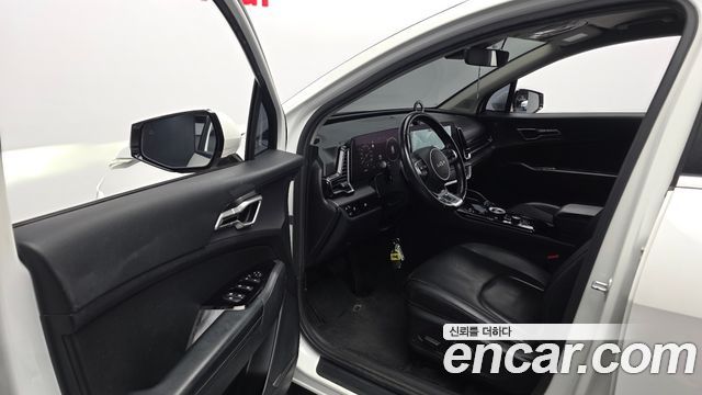Kia Sportage (V) Diesel 2.0 2WD Nobleless 2022 — фото 10