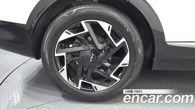 Kia Sportage (V) Diesel 2.0 2WD Nobleless 2022 — фото 21