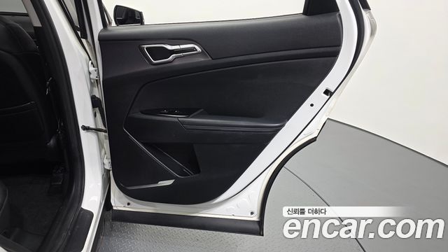 Kia Sportage (V) Diesel 2.0 2WD Nobleless 2022 — фото 25