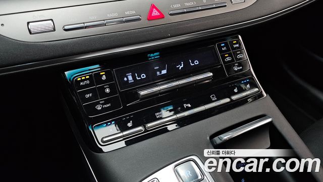 Hyundai Grandeur (IG) 2.5 Premium 2022 — фото 18
