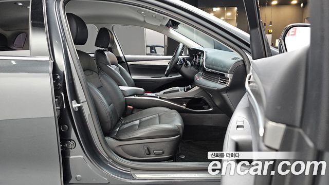 Hyundai Grandeur (IG) 2.5 Premium 2022 — фото 26