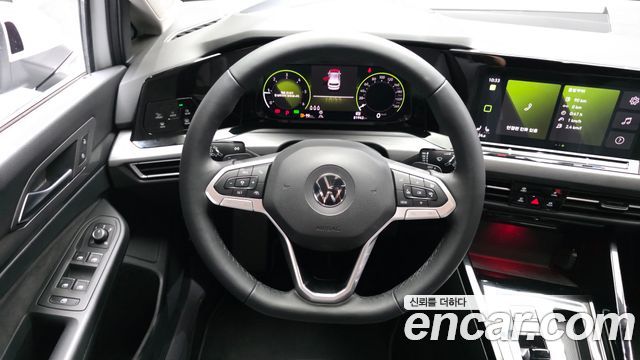 Volkswagen Golf (VIII) 2.0 TDI Prestige 2023 — фото 13