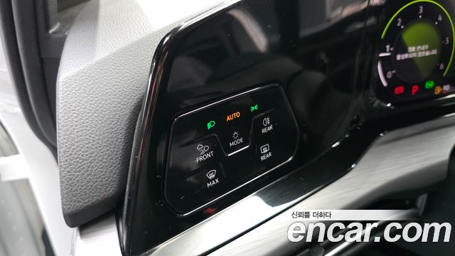 Volkswagen Golf (VIII) 2.0 TDI Prestige 2023 — фото 18