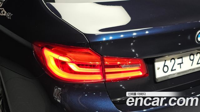 BMW 5 Series (G30) 530i M Sport Package 2018 — фото 23