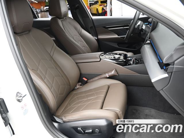 BMW 5 Series (G60) 520i M Sport 2024 — фото 10