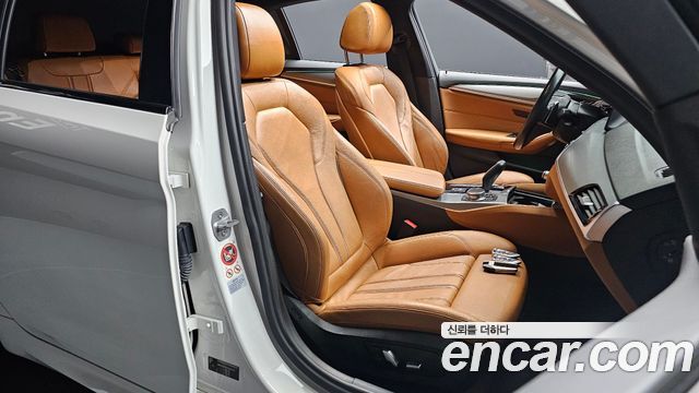 BMW 5 Series (G30) 520d M Sport package 2017 — фото 12