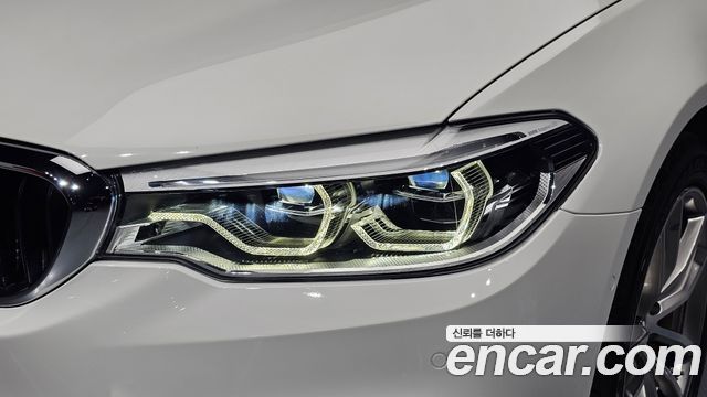 BMW 5 Series (G30) 520d M Sport package 2017 — фото 22