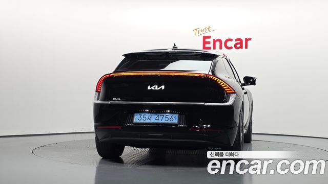 Kia EV6 Long Range Earth 2023 — фото 4