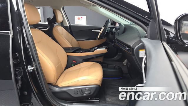 Kia EV6 Long Range Earth 2023 — фото 11