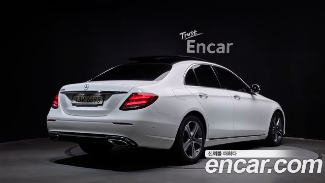 Mercedes-Benz E-Class (W213) E300 Avantgarde 2019 — фото 2