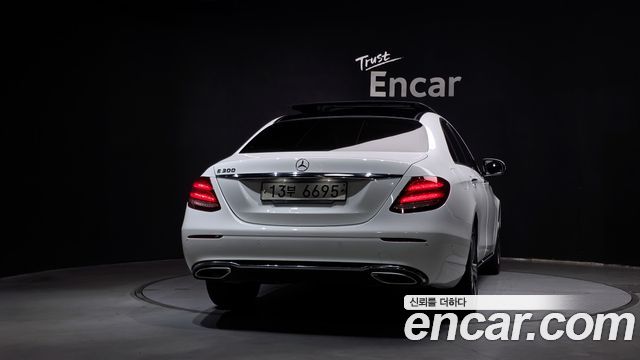 Mercedes-Benz E-Class (W213) E300 Avantgarde 2019 — фото 4