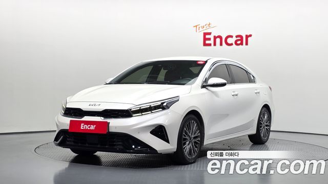Kia K3 (II) 1.6 Noblesse 2022 — фото 1
