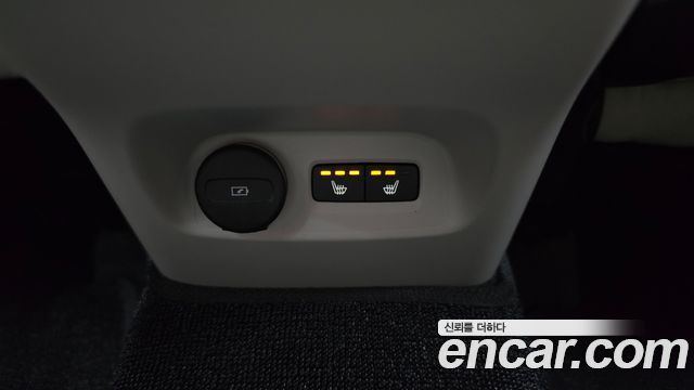 Volvo XC40 B4 Ultimate Bright 2023 — фото 31