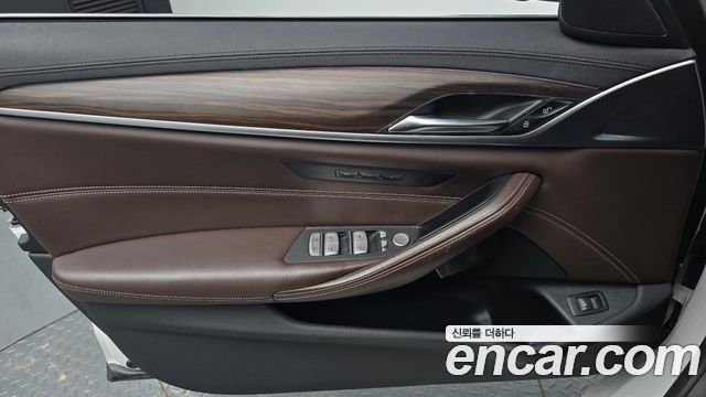 BMW 5 Series (G30) 530i M Sport Package Plus 2020 — фото 24