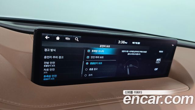 Genesis G80 (RG3) Gasoline 3.5 Turbo AWD 2022 — фото 27