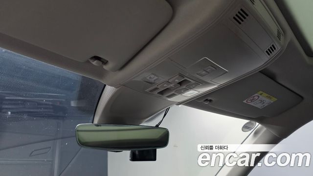 Volkswagen Tiguan Allspace 2.0 TSI Prestige 2023 — фото 31