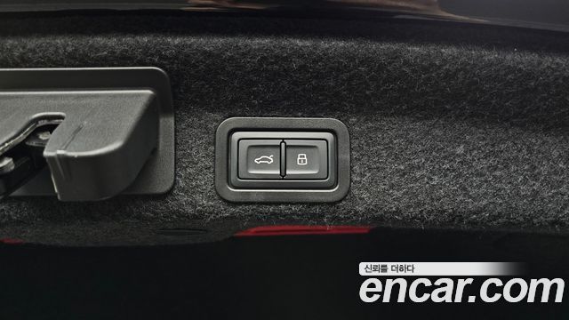Audi A6 (C8) 40 TDI Quattro Premium 2023 — фото 16