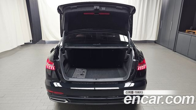 Audi A6 (C8) 40 TDI Quattro Premium 2023 — фото 17