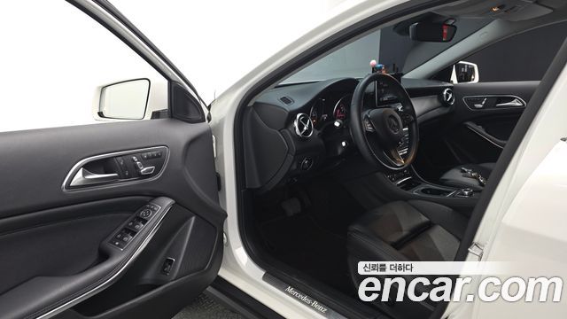 Mercedes-Benz GLA-Class (X156) GLA220 2019 — фото 10