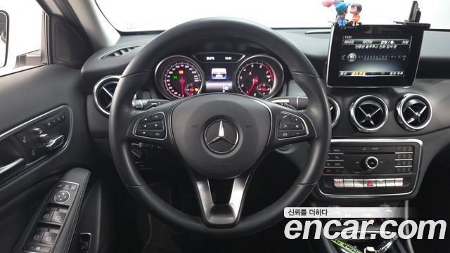 Mercedes-Benz GLA-Class (X156) GLA220 2019 — фото 14