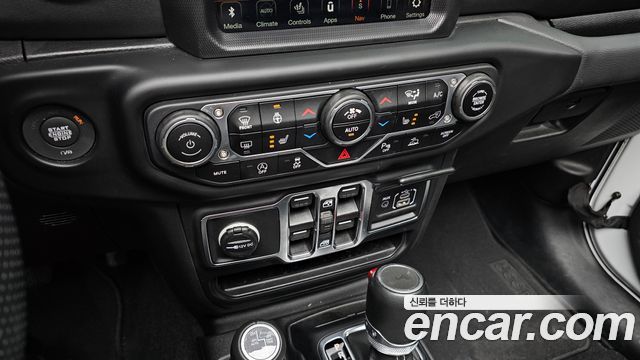 Jeep Wrangler (JL) 2.0 Overland Power Top 4Door 2023 — фото 18