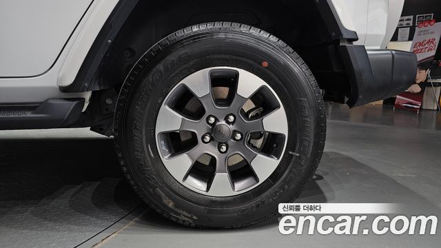 Jeep Wrangler (JL) 2.0 Overland Power Top 4Door 2023 — фото 21
