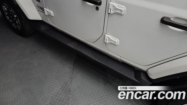 Jeep Wrangler (JL) 2.0 Overland Power Top 4Door 2023 — фото 31