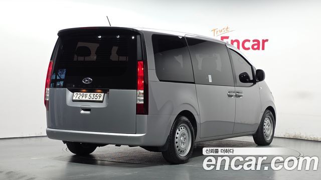 Hyundai Staria Tourer 11-Seater Smart 2022 — фото 2