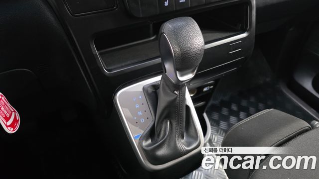 Hyundai Staria Tourer 11-Seater Smart 2022 — фото 9