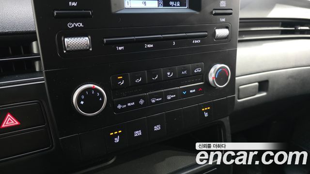 Hyundai Staria Tourer 11-Seater Smart 2022 — фото 18