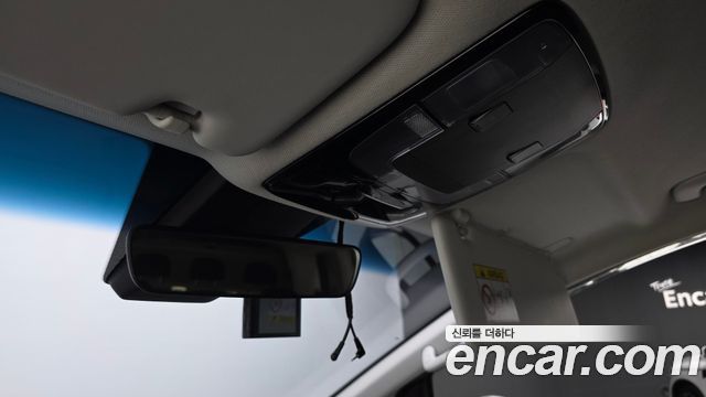 Hyundai Staria Tourer 11-Seater Smart 2022 — фото 19