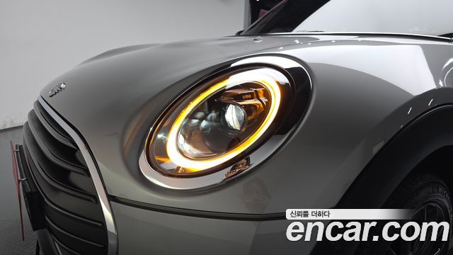 MINI Cooper Clubman Classic 2nd 2024 — фото 22