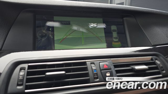BMW 5 Series (F10) 528i xDrive 2013 — фото 16