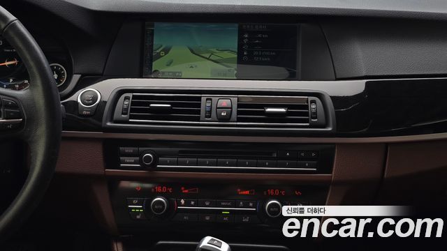 BMW 5 Series (F10) 528i xDrive 2013 — фото 19