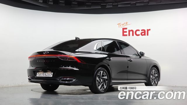Hyundai Grandeur Hybrid (IG) Premium 2020 — фото 2