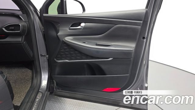 Hyundai Santa Fe Diesel 2.2 2WD Prestige 2021 — фото 24