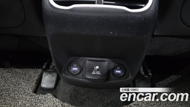 Hyundai Santa Fe Diesel 2.2 2WD Prestige 2021 — фото 33