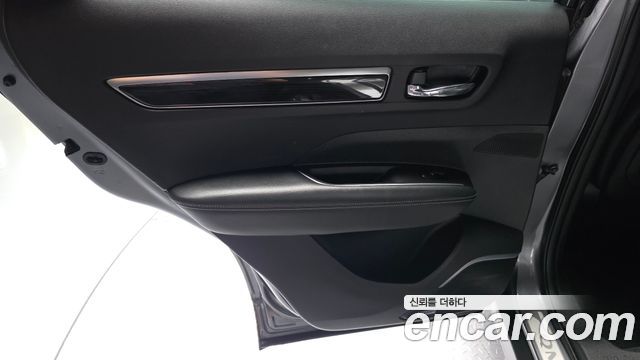 Renault Korea QM6 Diesel 2WD RE Signature 2017 — фото 25