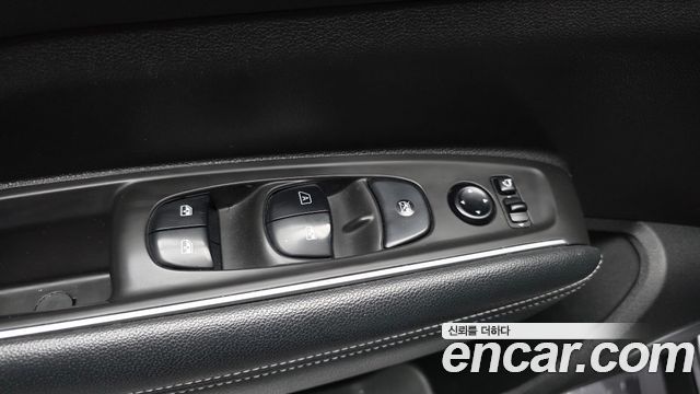 Renault Korea QM6 Diesel 2WD RE Signature 2017 — фото 30