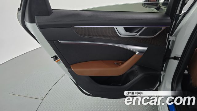Audi A6 (C8) 40 TDI Quattro Premium 2021 — фото 25