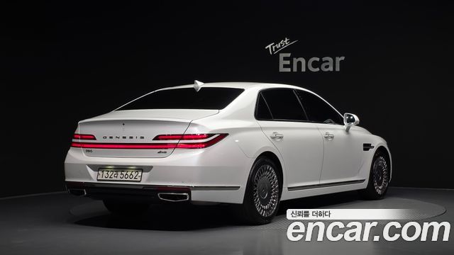 Genesis G90 3.3 T AWD Premium Luxury 2022 — фото 2