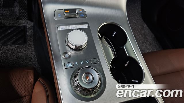 Genesis GV70 2.5T Gasoline AWD 2025 — фото 9