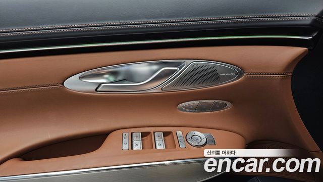 Genesis GV70 2.5T Gasoline AWD 2025 — фото 16