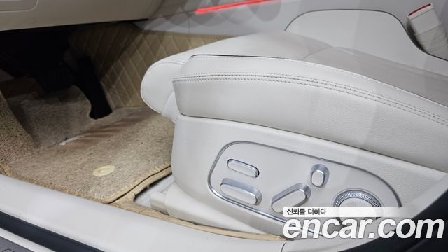 Genesis G90 (RS4) Gasoline 3.5 Turbo 2WD 2025 — фото 31